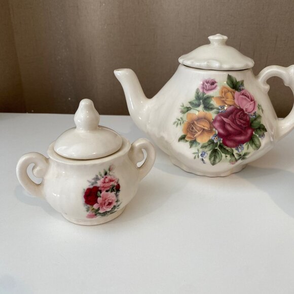 Antique Victorian Floral Tea Set – Teapot, Sugar Bowl & Creamer (3 Pc) - Picture 3 of 9